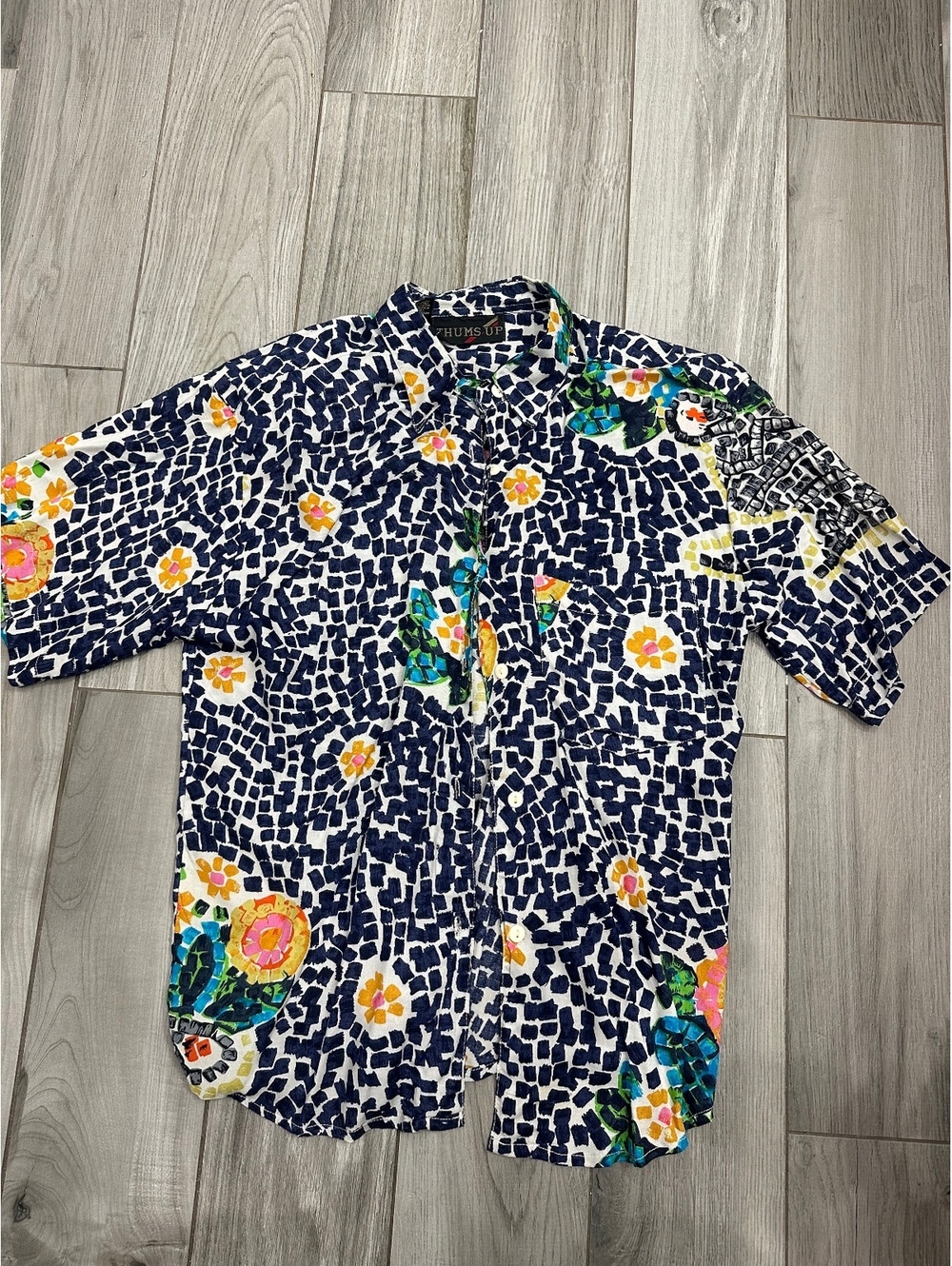 Vintage THUMS UP womens Rayon Short Sleeve Button-Up Shirt Medium